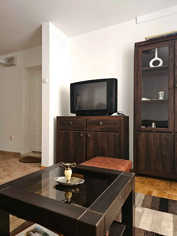 WOHNUNG ZU VERKAUFEN – ALTSTADT BUDVA